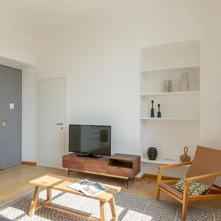 Iflat Bright & Modern Living With Panoramic View شقة *