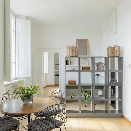 Iflat Bright & Modern Living With Panoramic View * روما