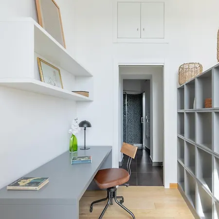 Iflat Bright & Modern Living With Panoramic View Appartement